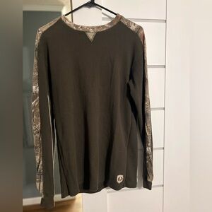 Realtree Black and Tan Long Sleeve Shirt